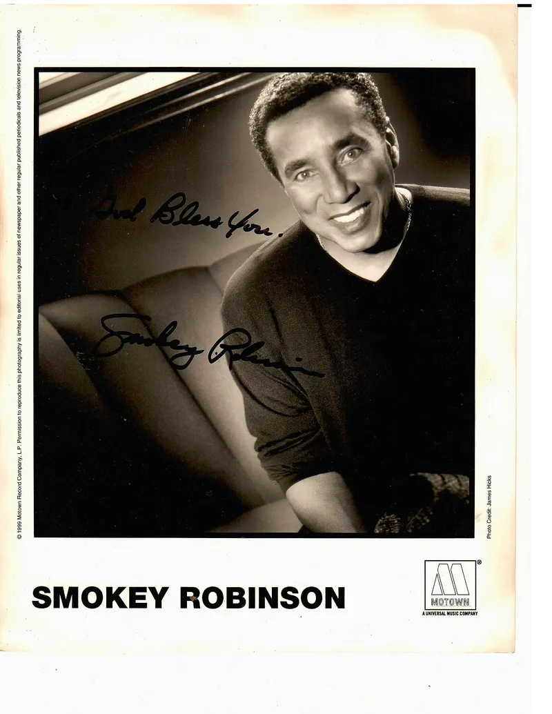 Smokey Robinson autograph from the shop collection